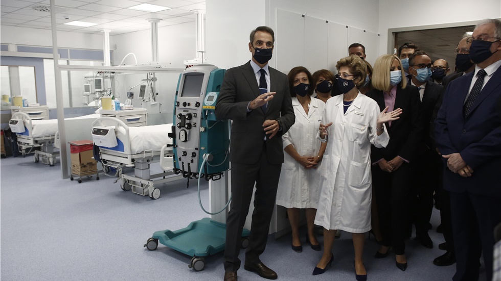 Στα εγκαίνια των 50 μονάδων ΜΕΘ στο νοσοκομείο 