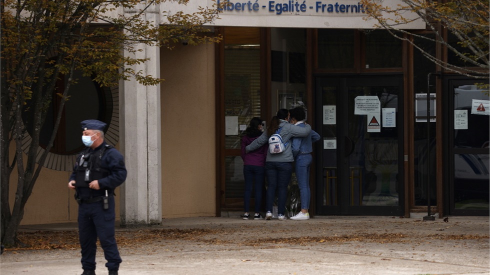 Γαλλία: Οι αρχές θα απελάσουν 231 αλλοδαπούς, ύποπτους για εξτρεμιστικές...