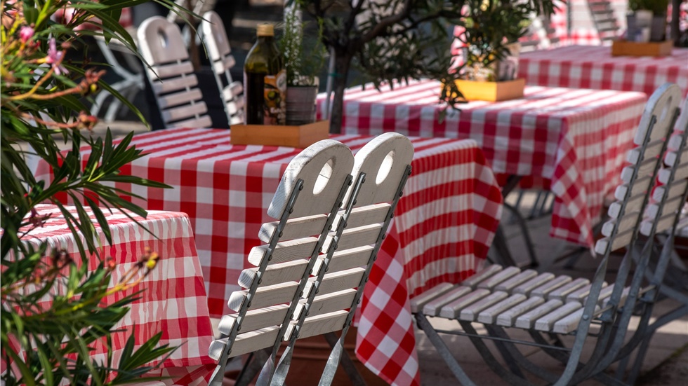 ΕΛΣΤΑΤ: Απώλειες άνω των 2,6 δισ. ευρώ κατέγραψε ο τζίρος των...