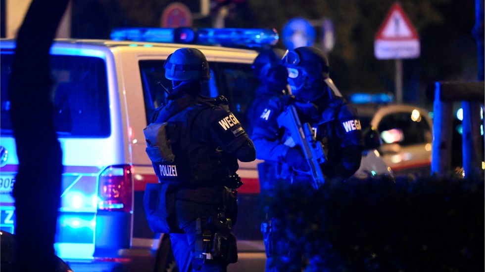 Αυστρία: Η αστυνομία πραγματοποίησε περισσότερες από 60 έρευνες...