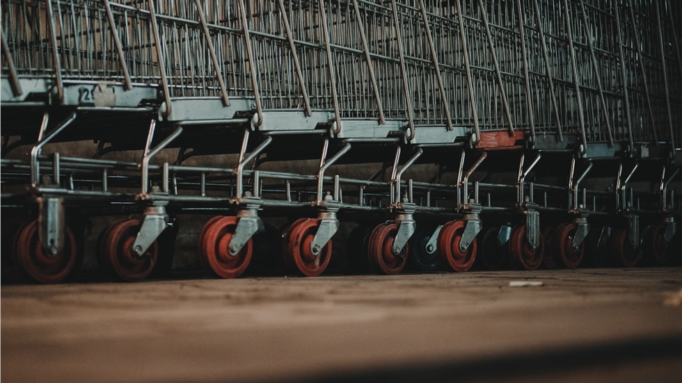 Ποια προϊόντα απαγορεύεται να πωλούν τα σούπερ μάρκετ μέχρι τις...