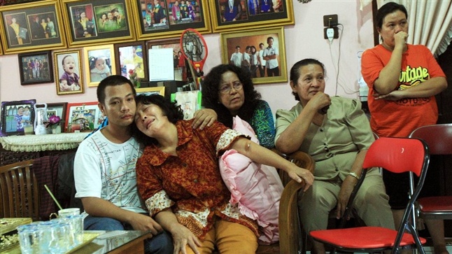 Malaysian officials: Despite media reports of crash, no confirmation,...