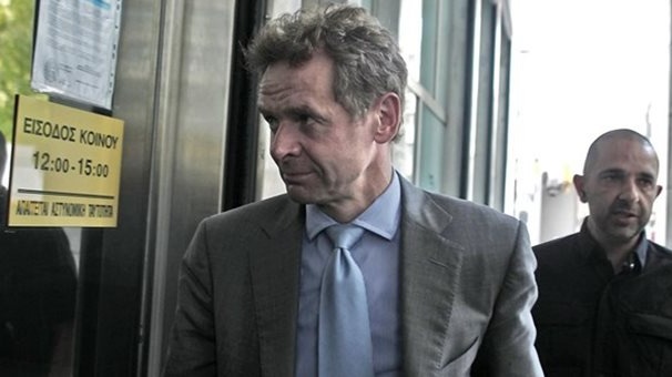 Ριζικές αλλαγές σε ομαδικές απολύσεις, κατώτατο μισθό και επιδόματα...