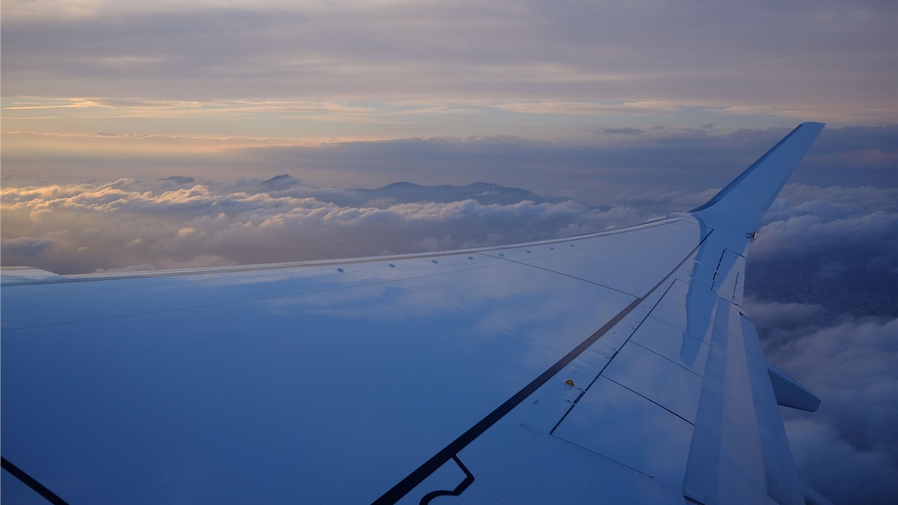 Κατά 83% μειώθηκε η συνολική επιβατική κίνηση στα ελληνικά αεροδρόμια...