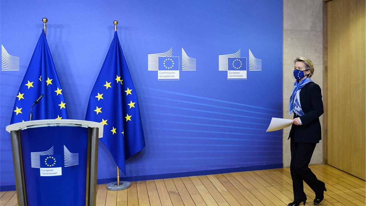 Η Ευρωπαϊκή Επιτροπή έδωσε έγκριση για τη χρήση του εμβολίου...