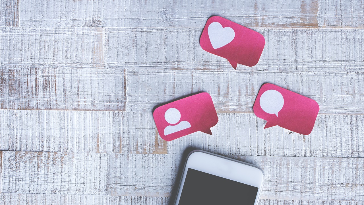 Πώς θα ελεγχθούν τα μέσα κοινωνικής δικτύωσης;