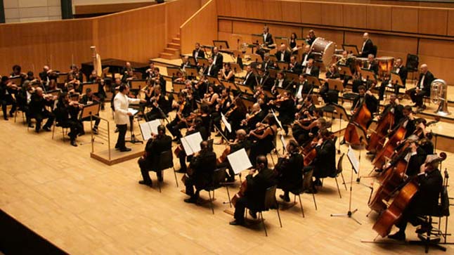 Giorgos Vranos directs Orchestra of Thessaloniki