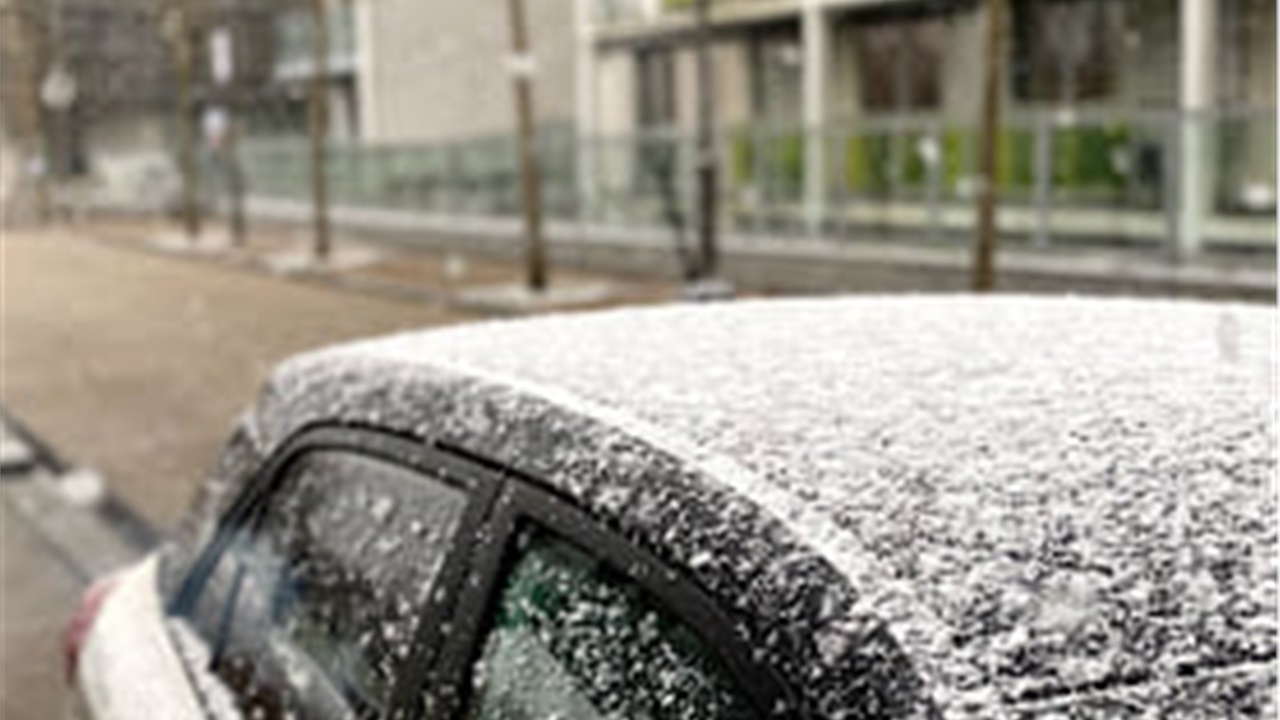 Πρώτο χιόνι για φέτος στο Λονδίνο 