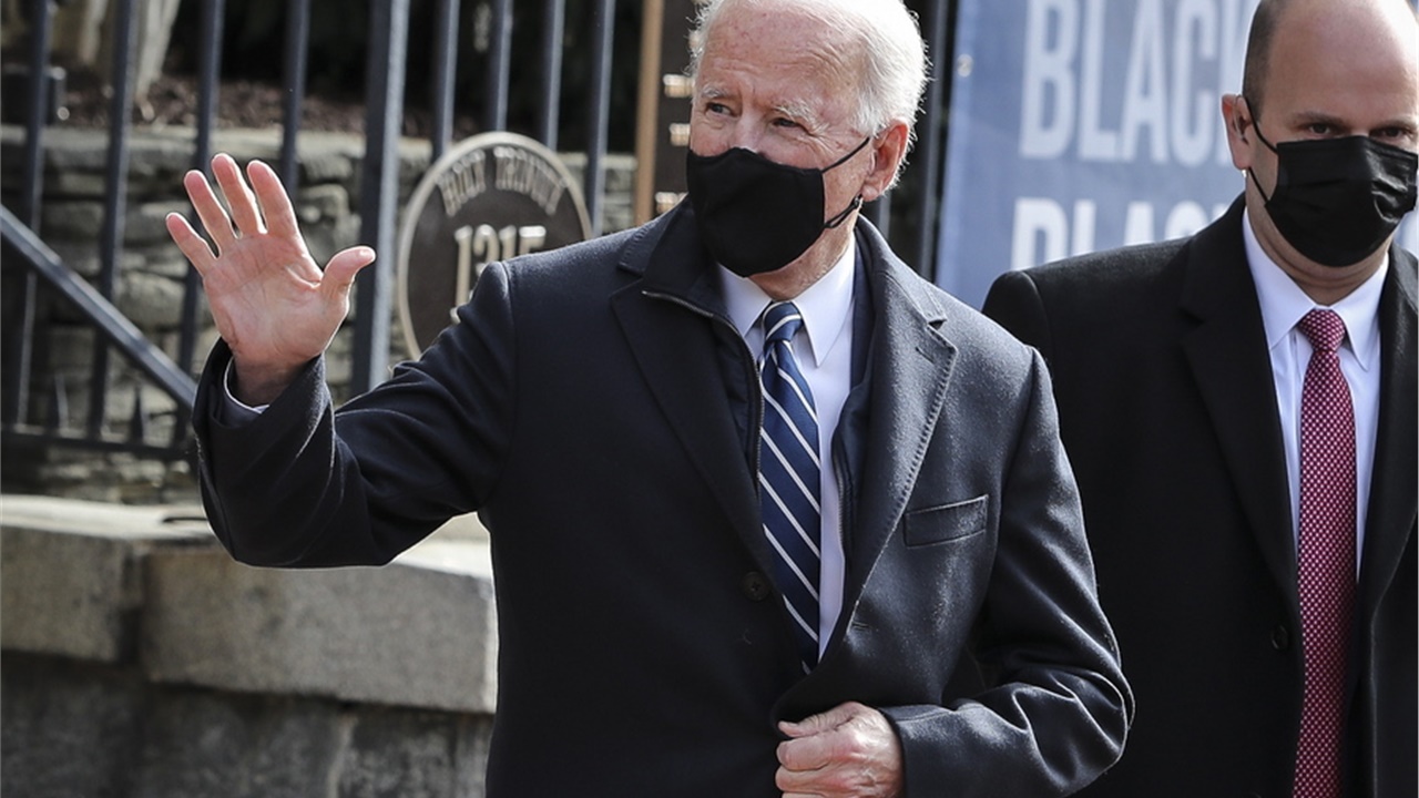 Ταξιδιωτικές απαγορεύσεις θα επιβάλει ο Τζο Μπάιντεν λόγω κορονοϊού