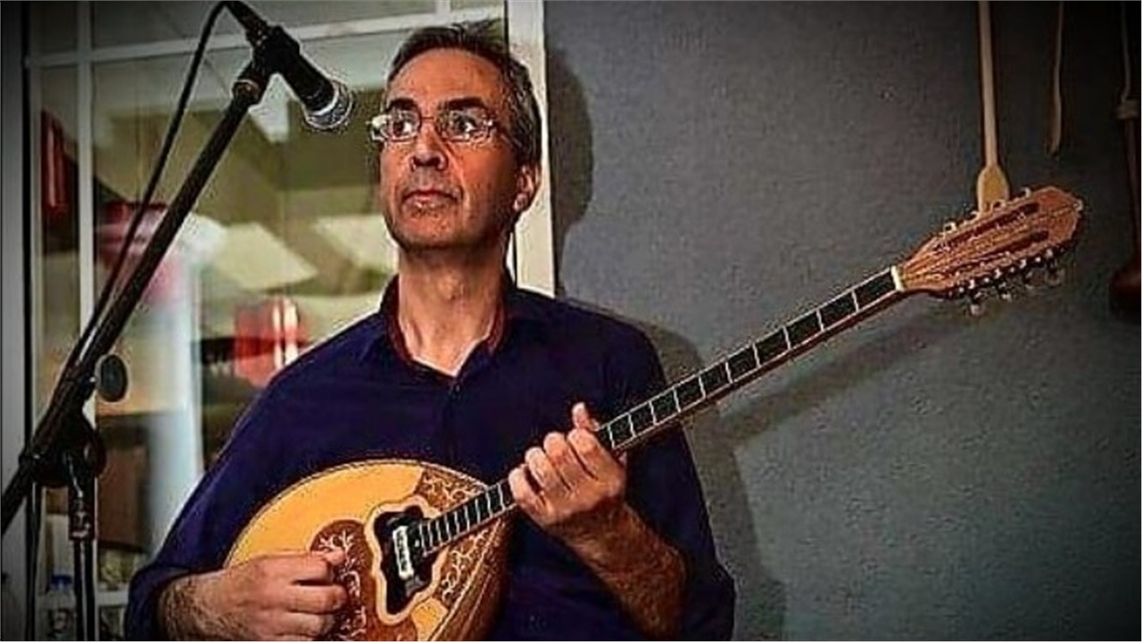 Έφυγε από τη ζωή ο μουσικός Δημήτρης Ατζέμης