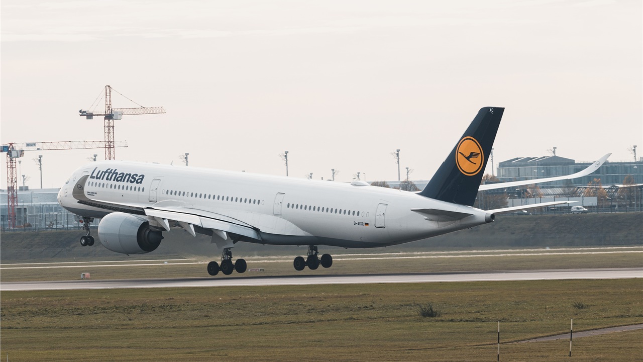 Η Lufthansa ολοκλήρωσε τη μεγαλύτερη πτήση χωρίς στάση στην ιστορία...