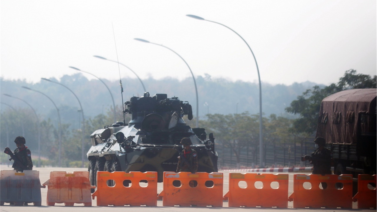 Πραξικόπημα στη Μιανμάρ: Ο στρατός φαίνεται να έχει υπό τον πλήρη...