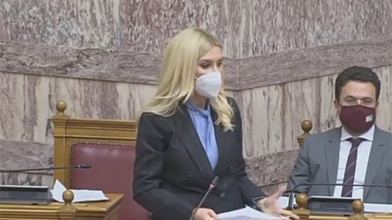 Φ. Αραμπατζή: Το στέλεχος του κορονοϊού στα μινκ της Δυτικής...