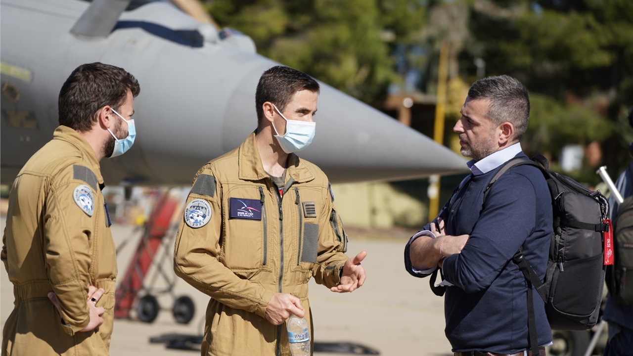 «SKYROS 2021»: Οι Γάλλοι ιπτάμενοι και ...το ελληνικό νησί με...