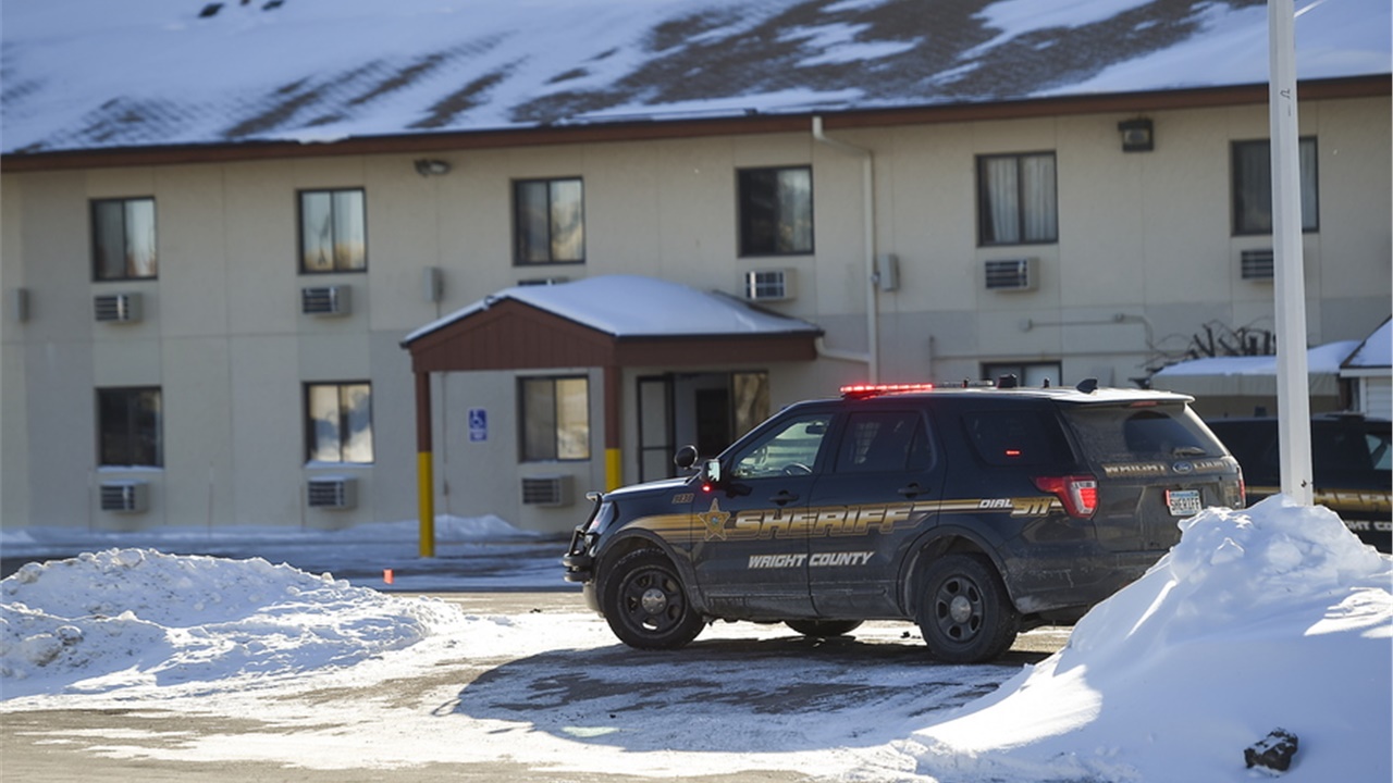 ΗΠΑ: 67χρονος άνοιξε πυρ μέσα σε κλινική στη Μινεσότα - Ένας...