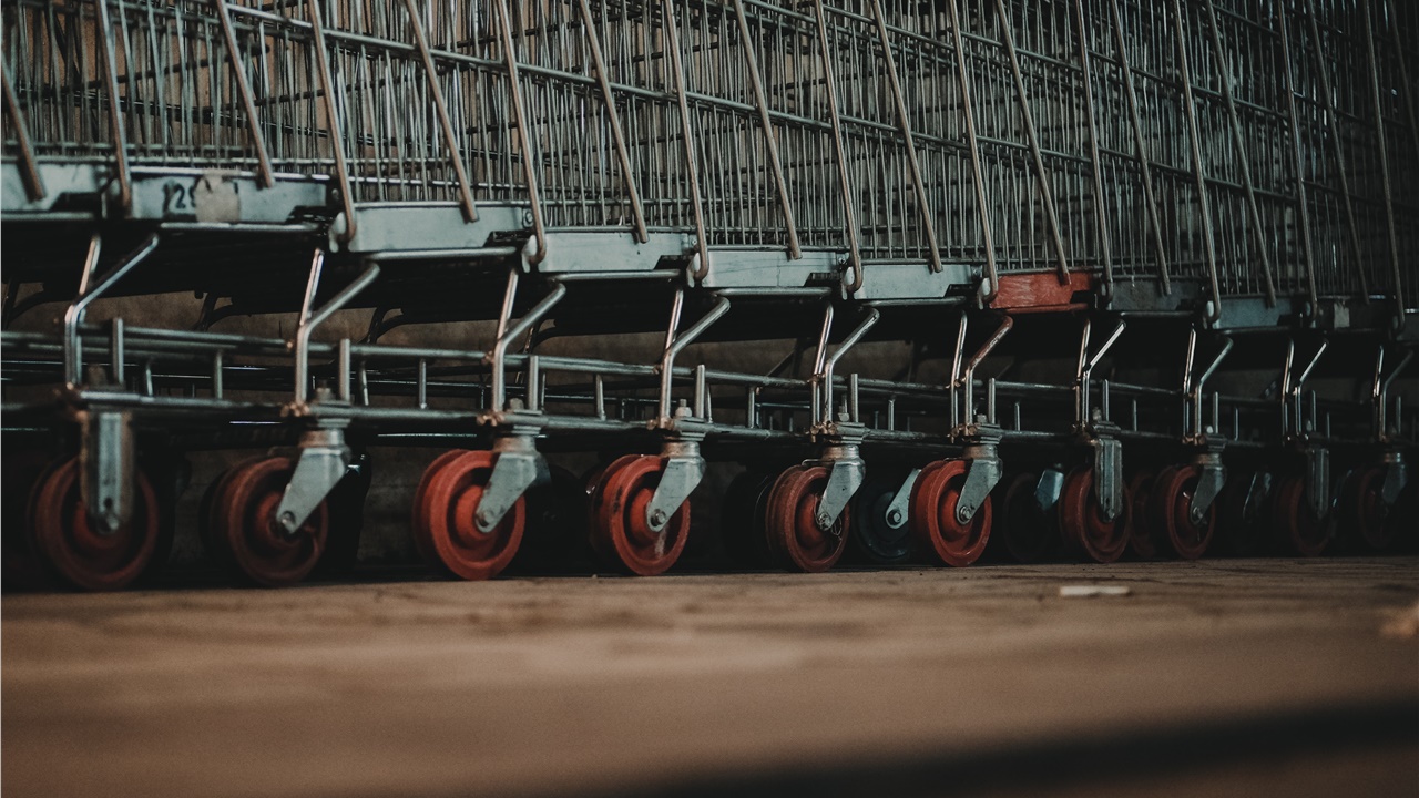 Θεσσαλονίκη: Τραυμάτισαν προϊσταμένη σούπερ μάρκετ όταν τις έπιασε...