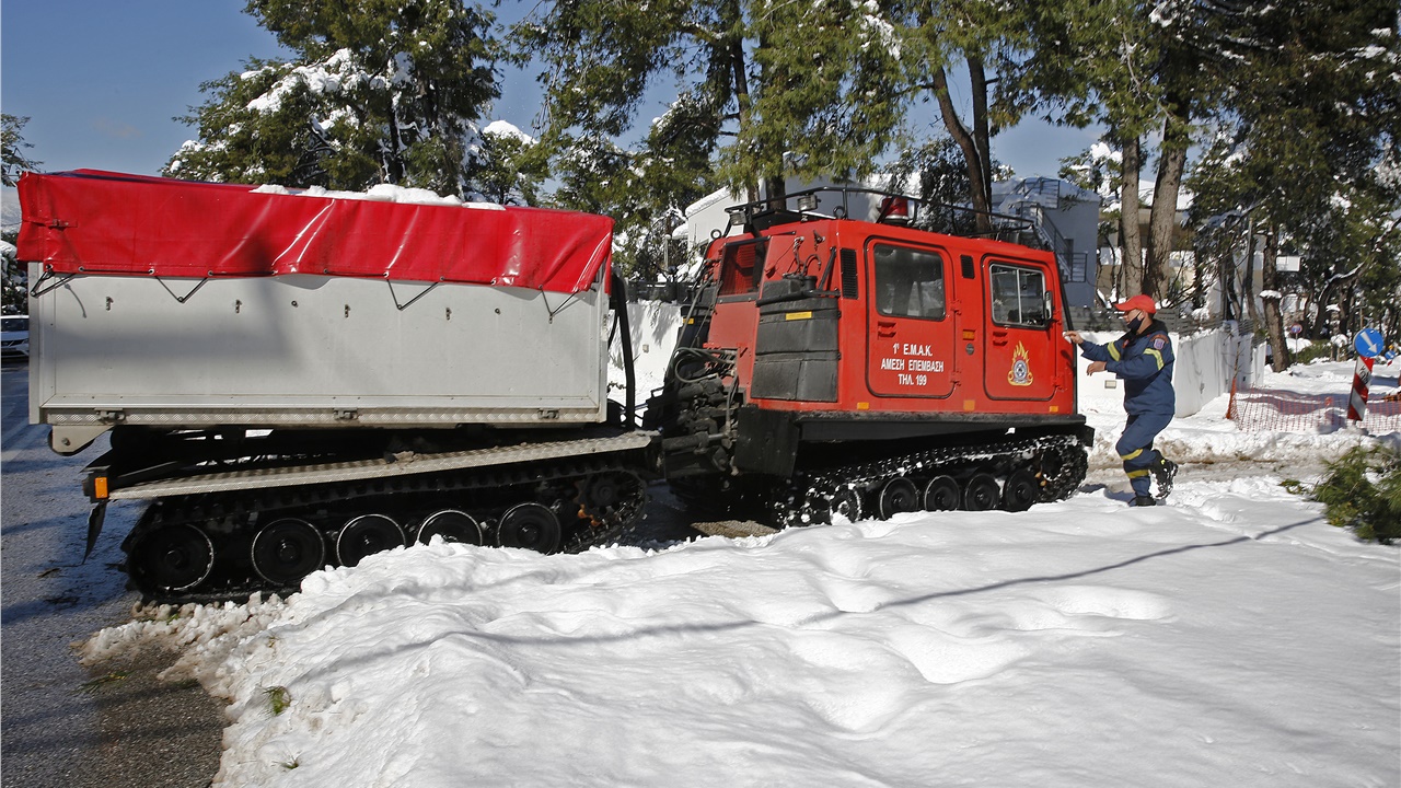 Μία από τις εντονότερες των τελευταίων 40 ετών η χιονόπτωση που...