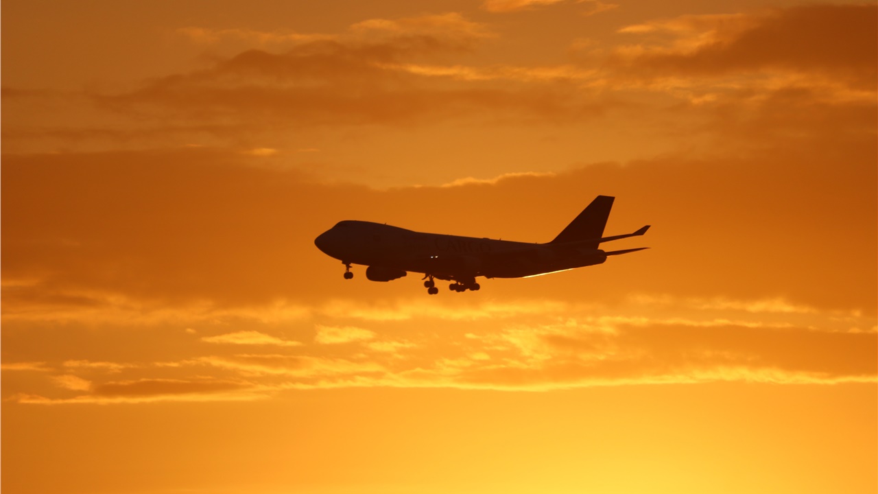 Ολλανδία: Έρευνα μετά την πτώση συντριμμιών από αεροσκάφος της...