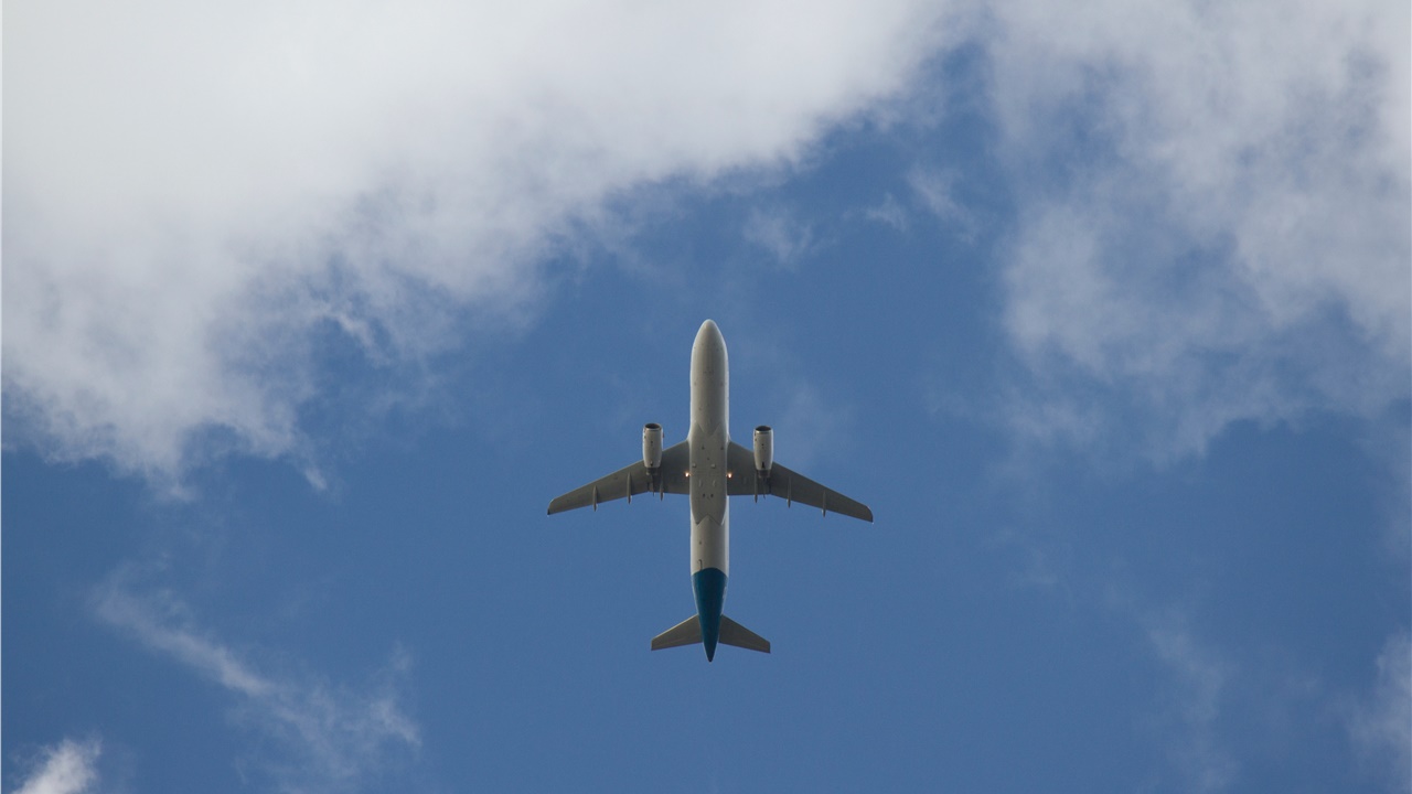 ΥΠΑ: Παρατείνονται οι περιορισμοί στις αεροπορικές μετακινήσεις...