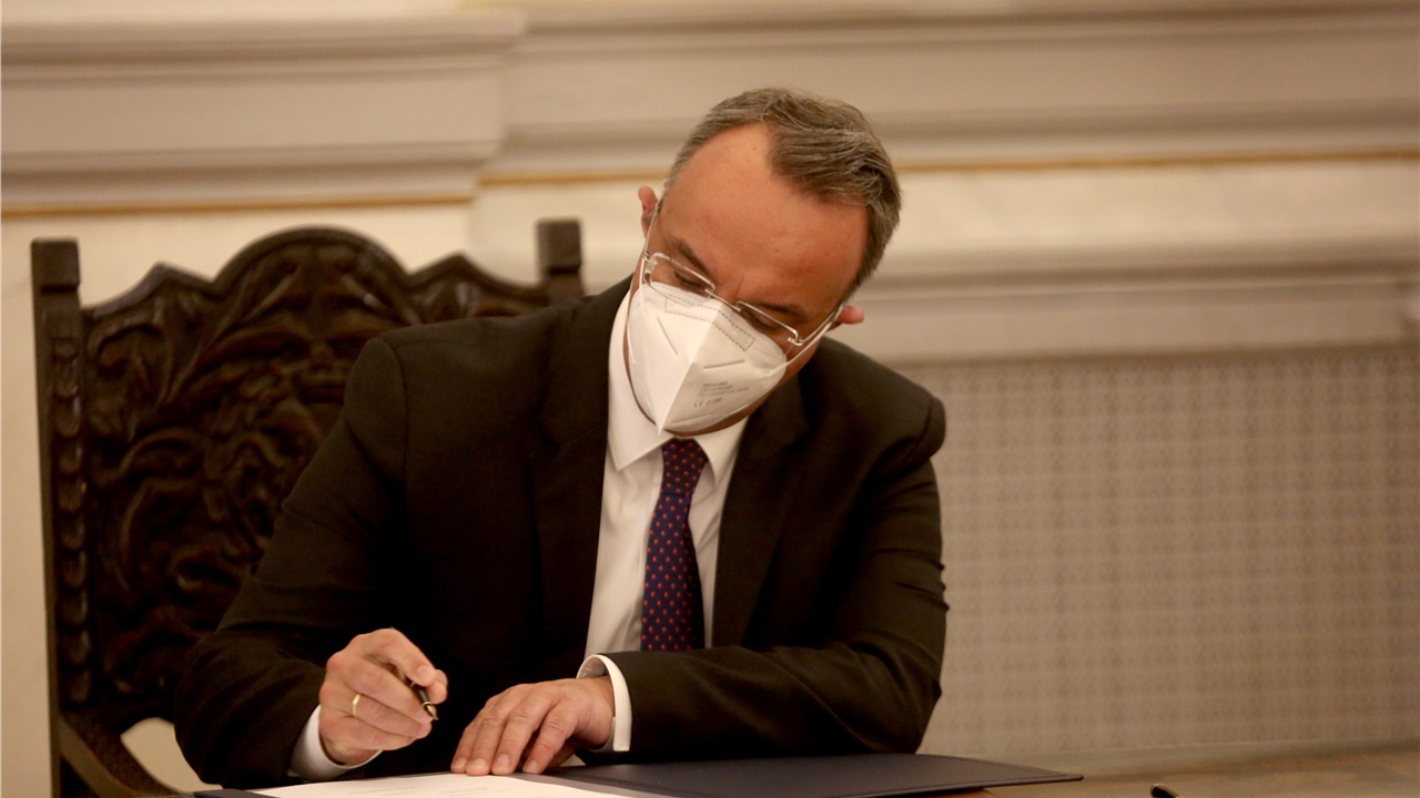 Χρ. Σταϊκούρας: Στα 2,5 δισ. ευρώ το κόστος του νέου πακέτου...