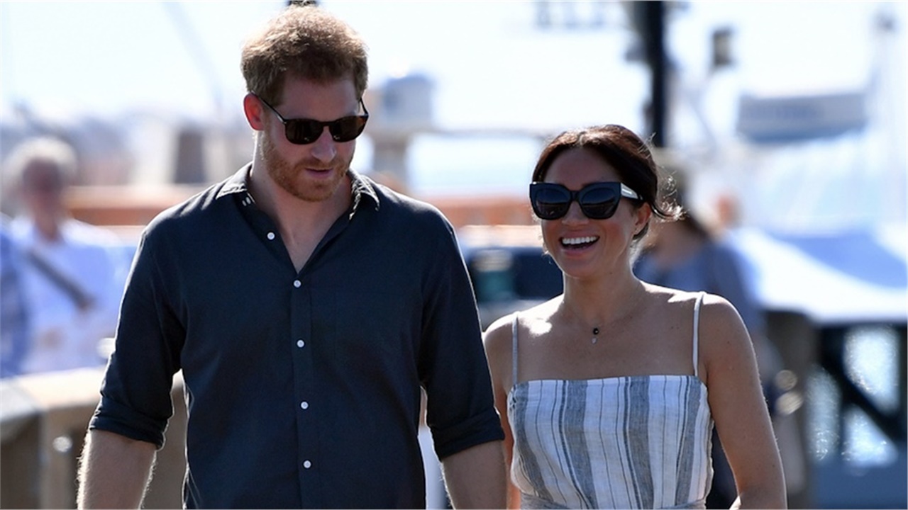 Ο πρίγκιπας Χάρι έπιασε την πρώτη του δουλειά