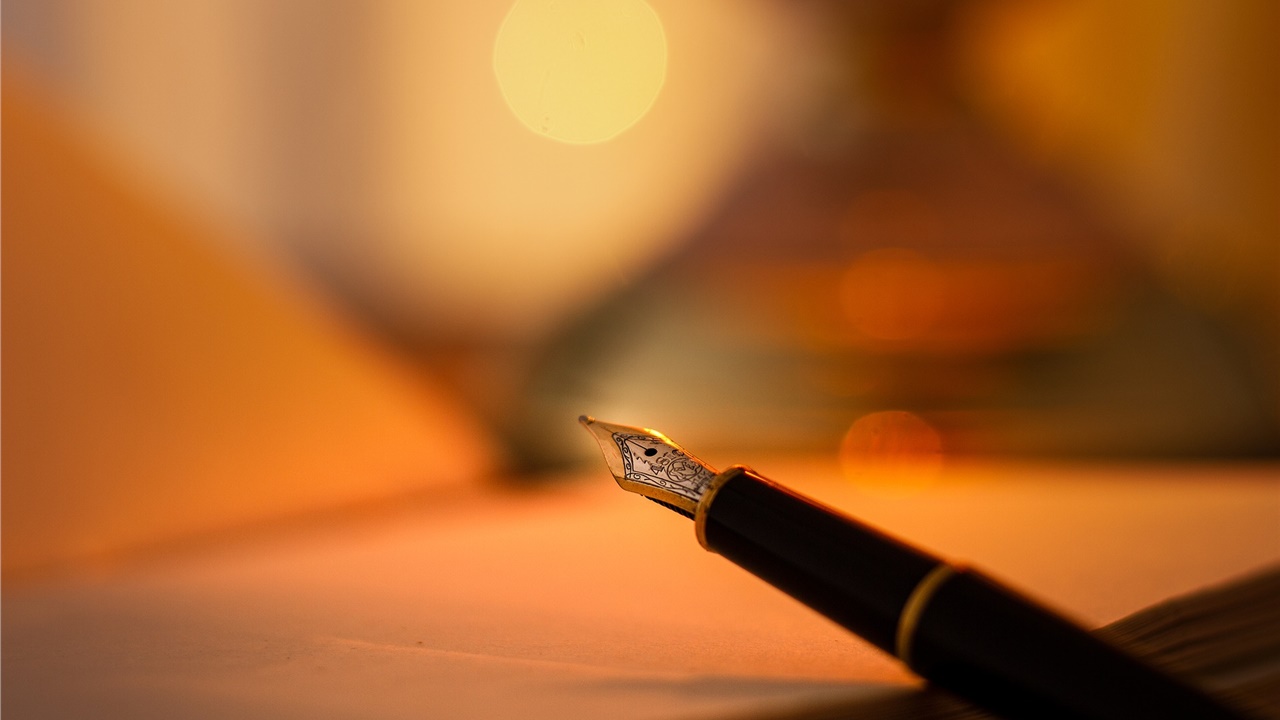 Έξι Έλληνες ποιητές και ποιήτριες διαβάζουν για την Ελληνική...