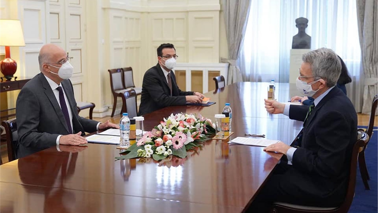 Τζέφρι Πάιατ: Εμβάθυνση των σχέσεων των ΗΠΑ με την Ελλάδα σε...