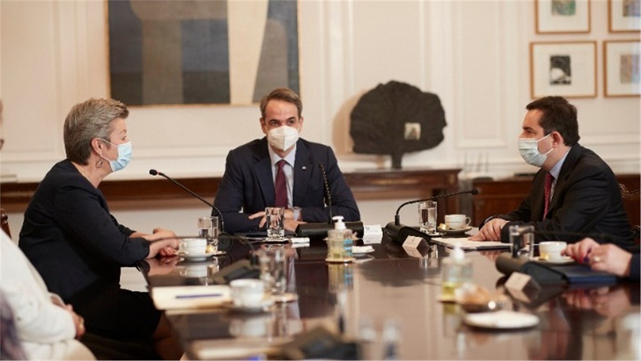 Το νέο σύμφωνο για τη μετανάστευση και το άσυλο στο επίκεντρο...