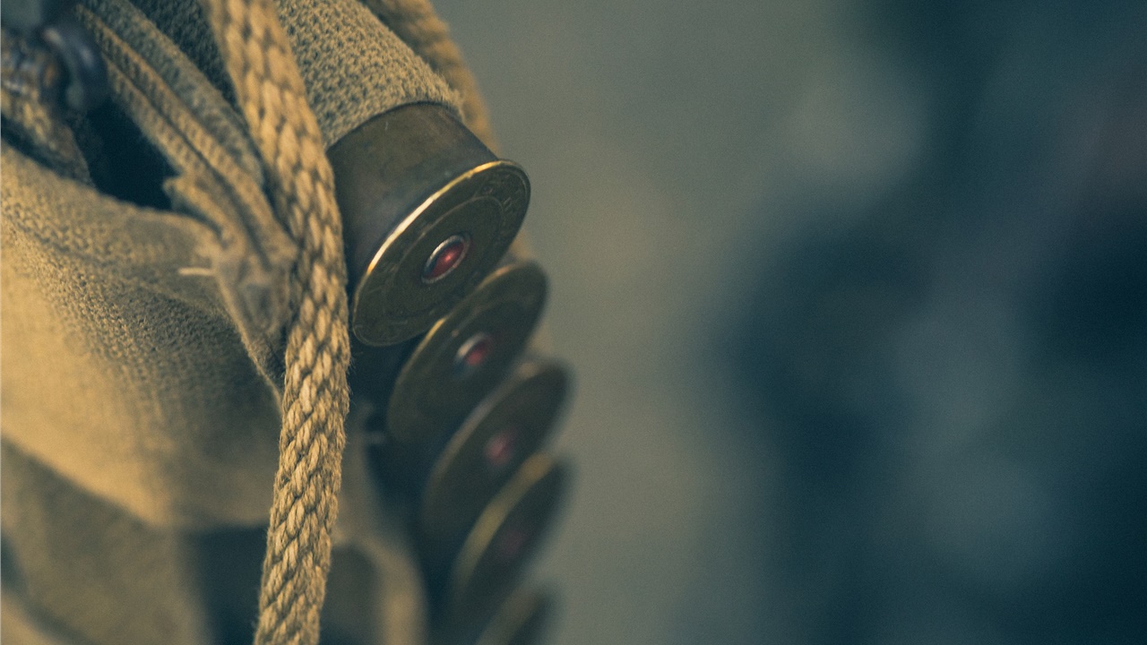 Οι Έλενα Μπόναμ Κάρτερ και Μαρκ Ράιλανς μιλούν για τον ηρωισμό των παππούδων τους στον Β’ Παγκόσμιο Πόλεμο