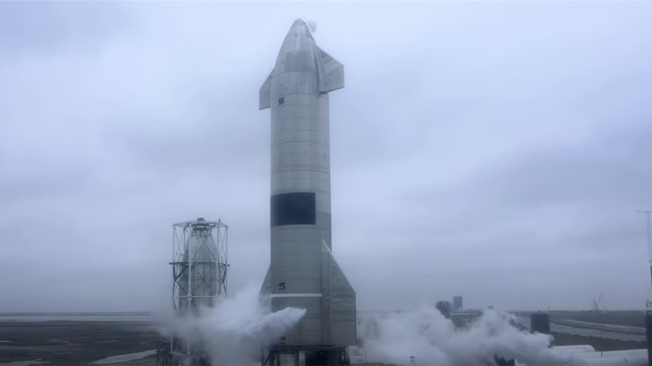 SpaceX: Το πρωτότυπο του πυραύλου-φορέα Starship προσεδαφίστηκε...