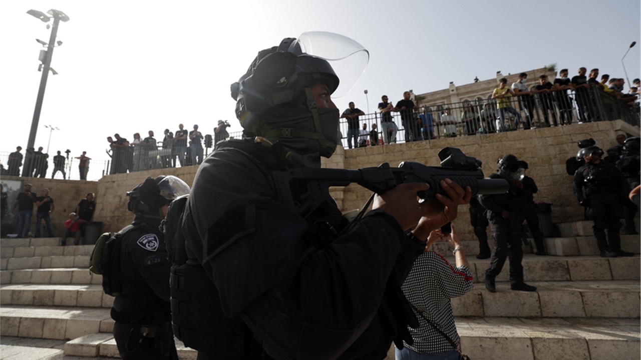 Σειρήνες ηχούν στην Ιερουσαλήμ - Ακούγονται εκρήξεις