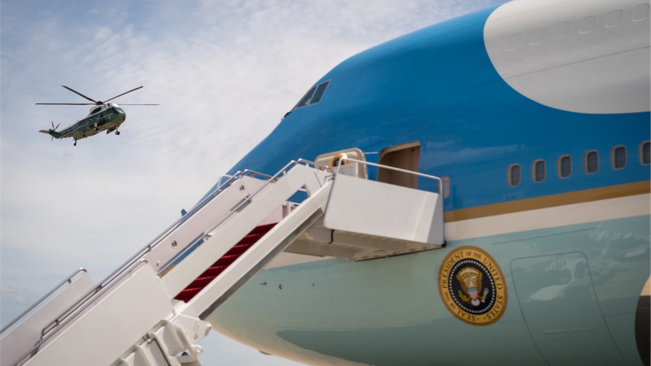 Μία όχι και τόσο ειδική σχέση: To πρώτο τετ α τετ Μπάιντεν -...