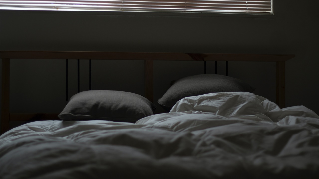 Ο χρόνιος κακός ύπνος συνδέεται με μεγαλύτερη πιθανότητα σοβαρής...