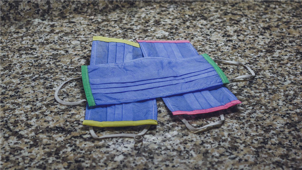 Covid-19: Εν μέσω έλλειψης εμβολίων, η Αφρική πλήττεται από ένα...