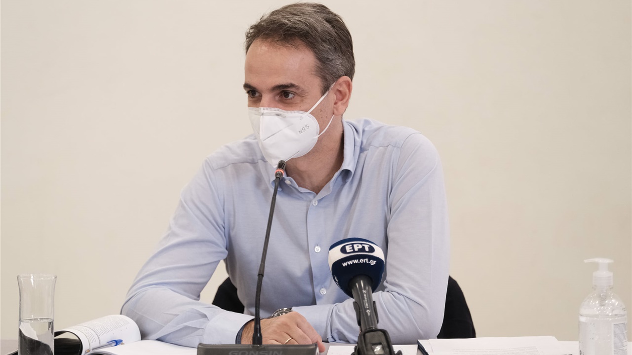 «Κάρτα ελευθερίας»: Προπληρωμένη κάρτα 150 ευρώ στους νέους 18-25...