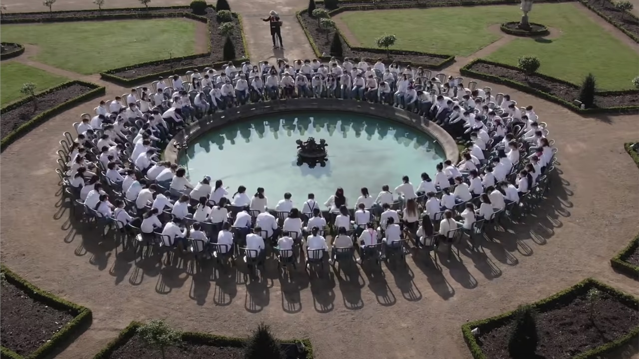 Βίντεο: Η 5η Συμφωνία του Μπετόβεν με ρυθμικές κρούσεις του σώματος...