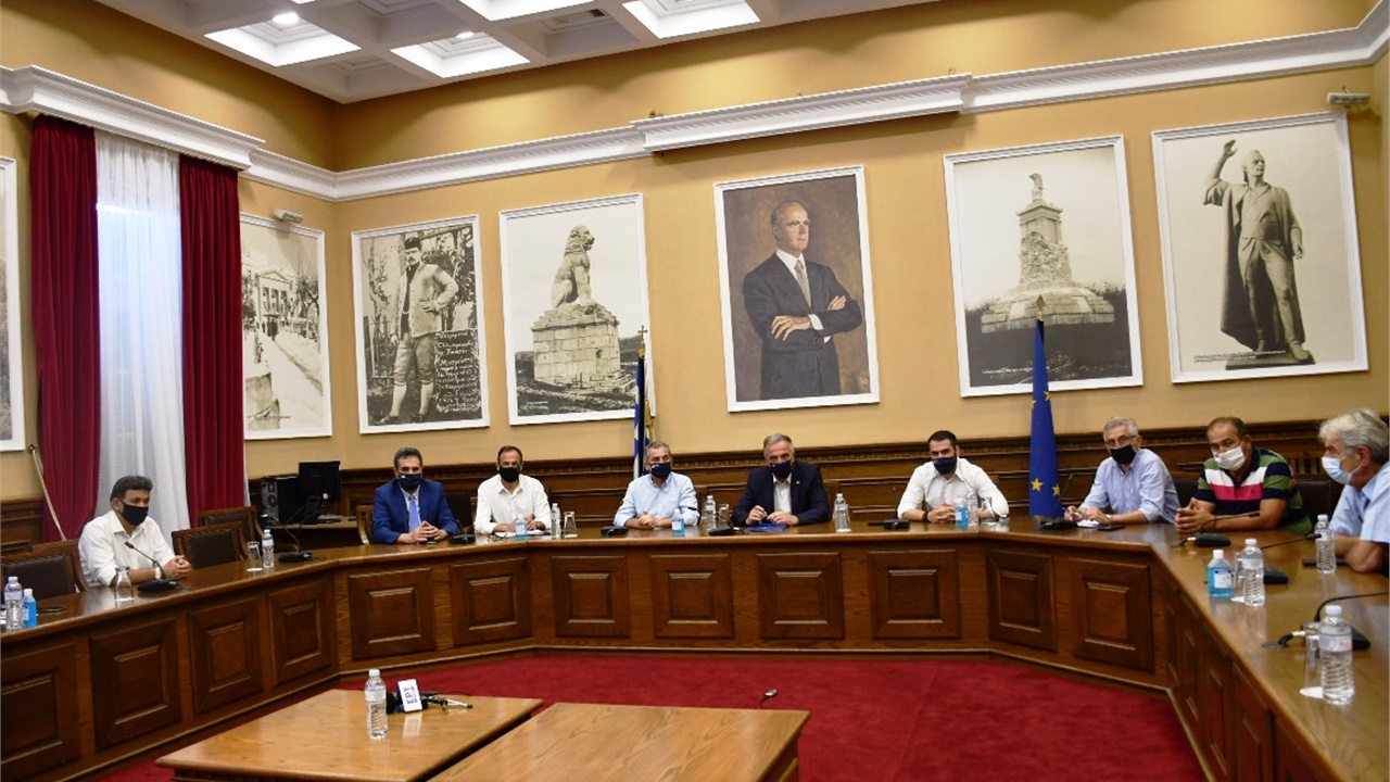 Συσκέψεις του Σταύρου Καλαφάτη στην Περιφερειακή Ενότητα Σερρών...