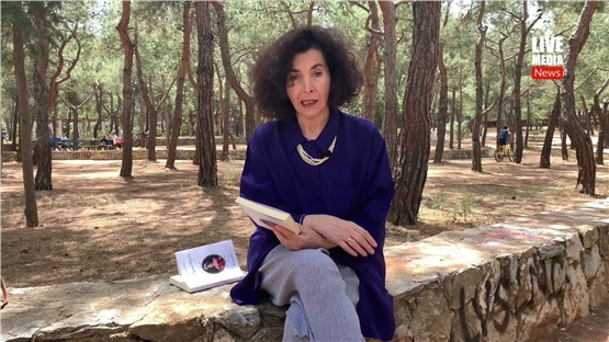 H Σόνια Ζαχαράτου μιλά για το βιβλίο της «Μαρία Θηρεσία Καρλότα - Ρόδινη Στάχτη» εκδόσεις Κύφαντα
