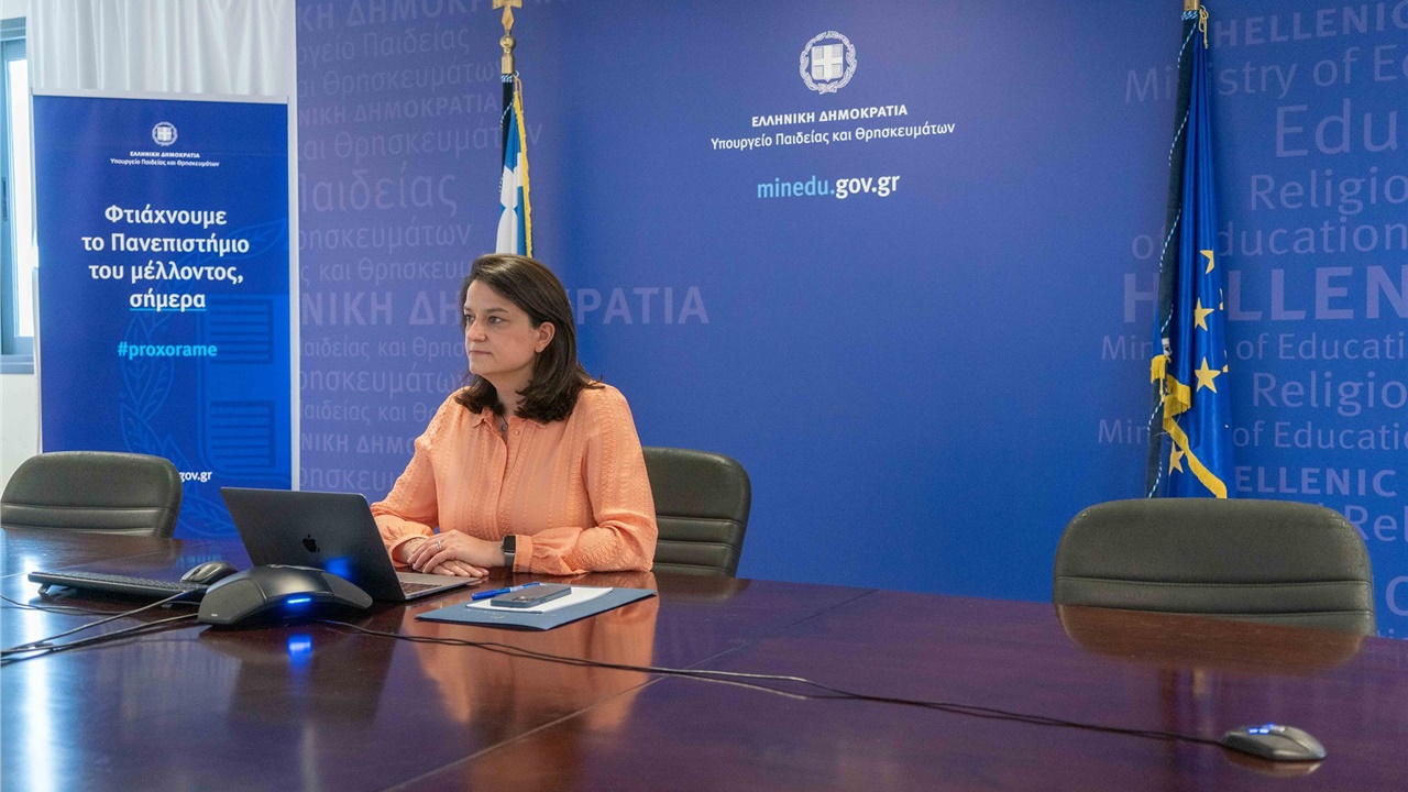 Ν. Κεραμέως: Εξετάζονται όλα τα ενδεχόμενα για το άνοιγμα σχολείων...