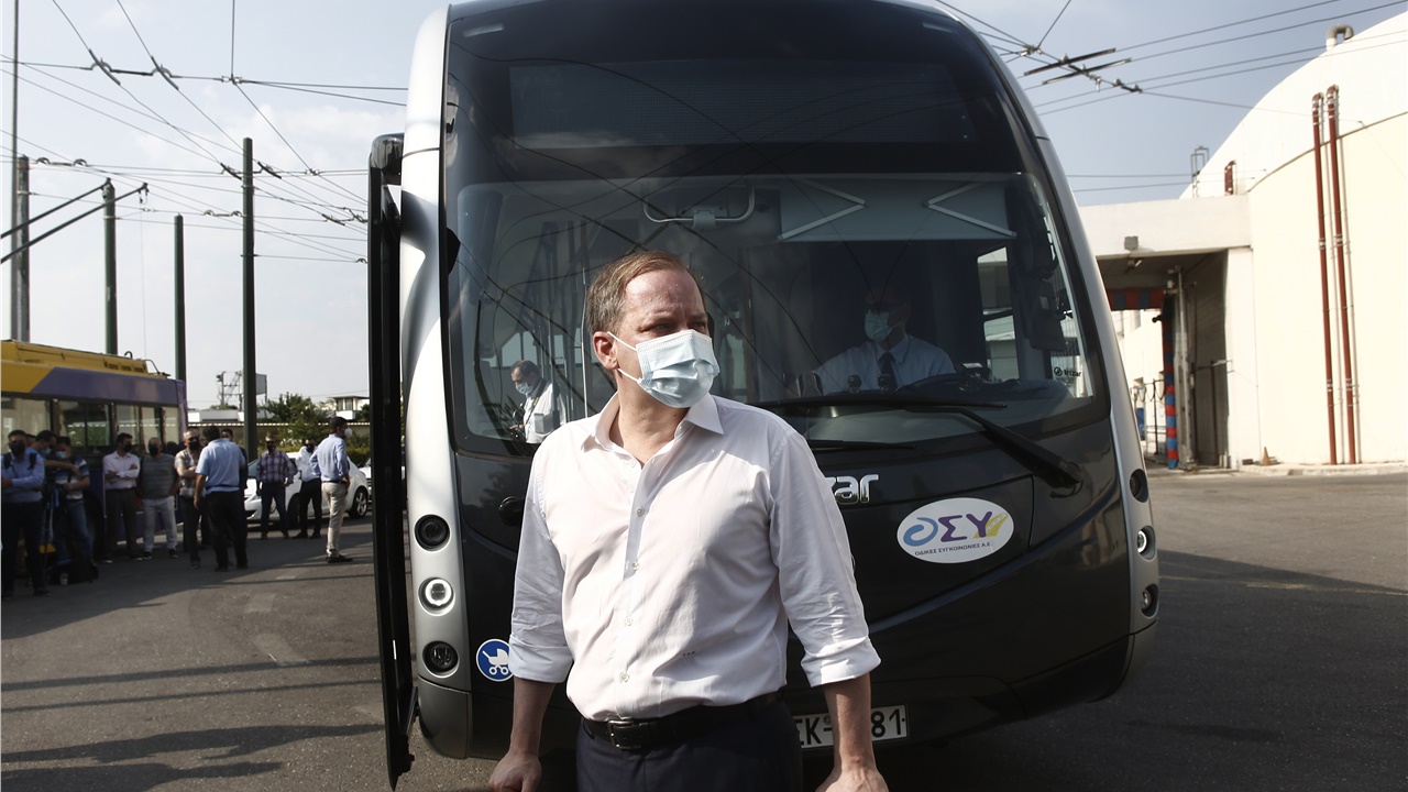 K. Αχ. Καραμανλής: Μέσα στο 2022 τα πρώτα ηλεκτρικά λεωφορεία...