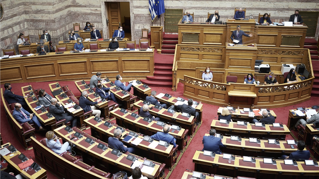Με 158 υπέρ έναντι 133 κατά, υπερψηφίστηκε το νομοσχέδιο του...