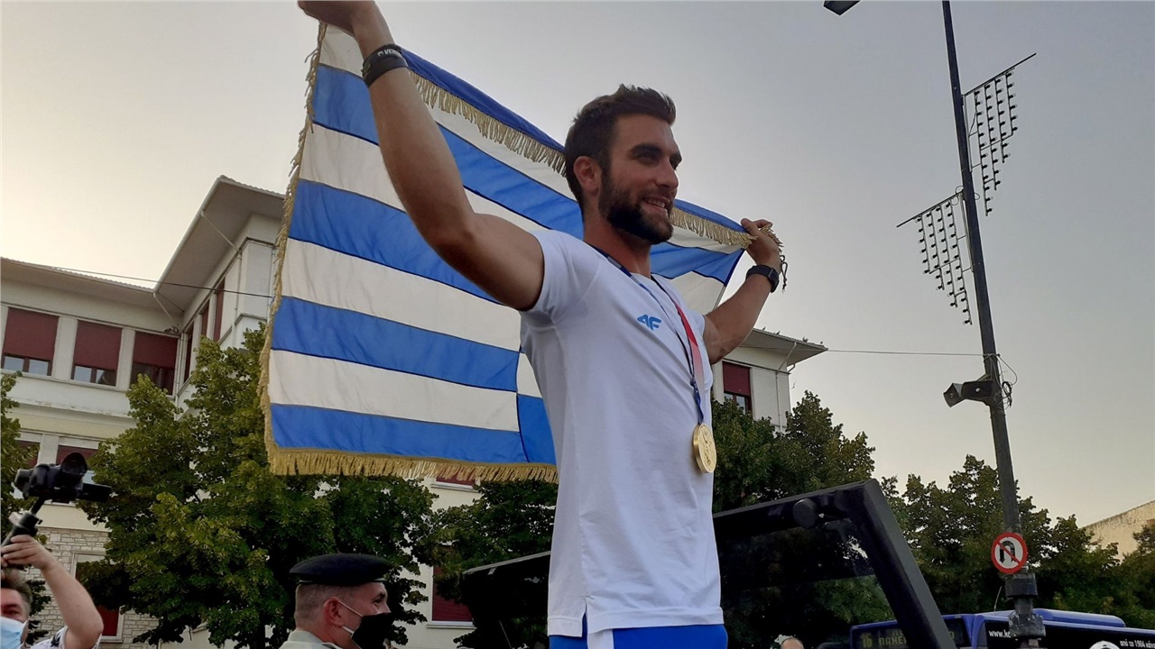 Τα Ιωάννινα «γκρέμισαν τα τείχη» τους για τον Στέφανο Ντούσκο...