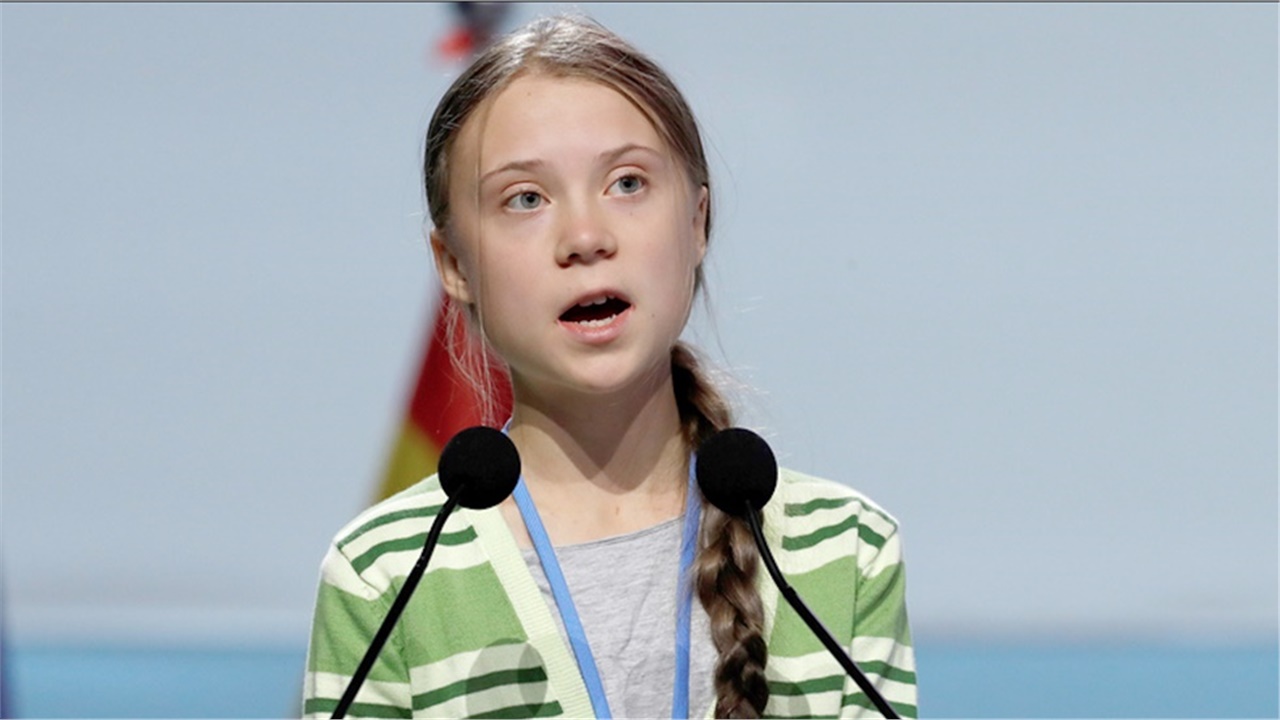 Η Γκρέτα Τούνμπεργκ επικρίνει και πάλι τον Τζο Μπάιντεν για την...