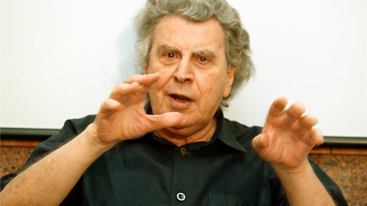 Ιταλία: Πρώτη είδηση στα μέσα ενημέρωσης ο θάνατος του Μίκη Θεοδωράκη