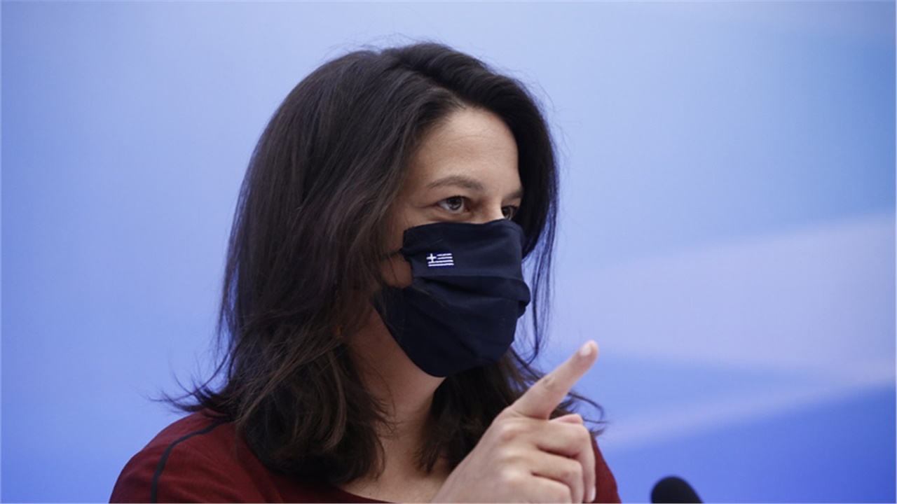 Ν. Κεραμέως: «Για να σταματήσουν οι γυναικοκτονίες, όλα ξεκινούν...