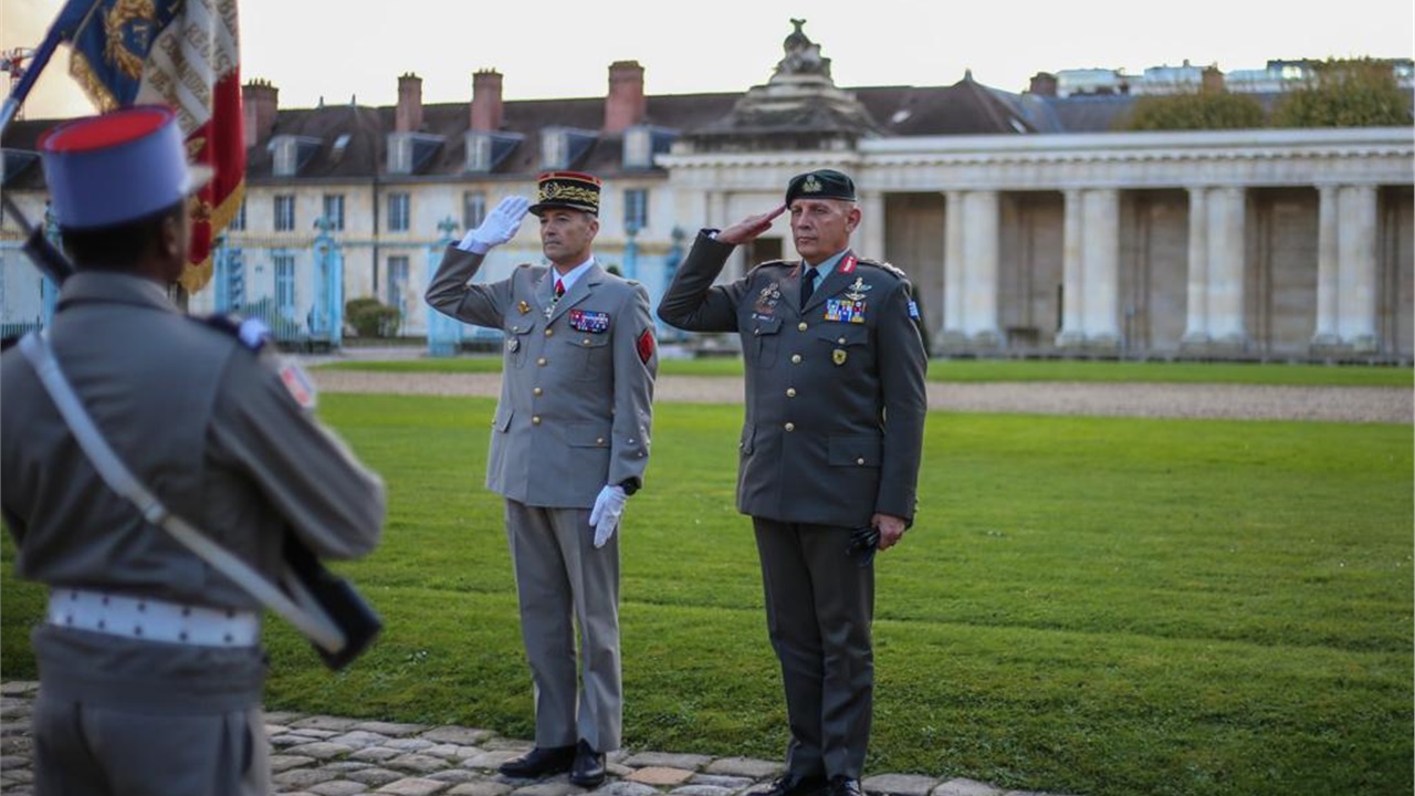 Με το μετάλλιο της Λεγεώνας της Τιμής τιμήθηκε ο αρχηγός ΓΕΕΘΑ...
