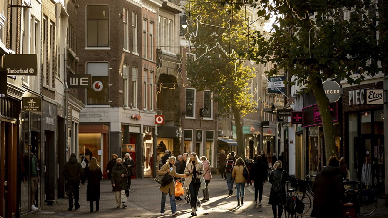 Διεθνείς αγορές: Οι φόβοι νέου lockdown στην Ευρώπη πλήττουν...