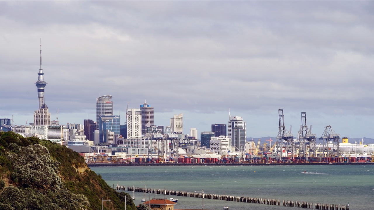 Νέα Ζηλανδία: Τα σύνορα ανοίγουν για τους ξένους ταξιδιώτες από...