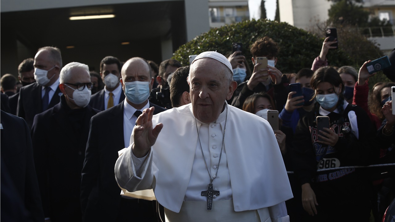 Οι ομιλίες του Πάπα Φραγκίσκου και της Προέδρου της Δημοκρατίας...