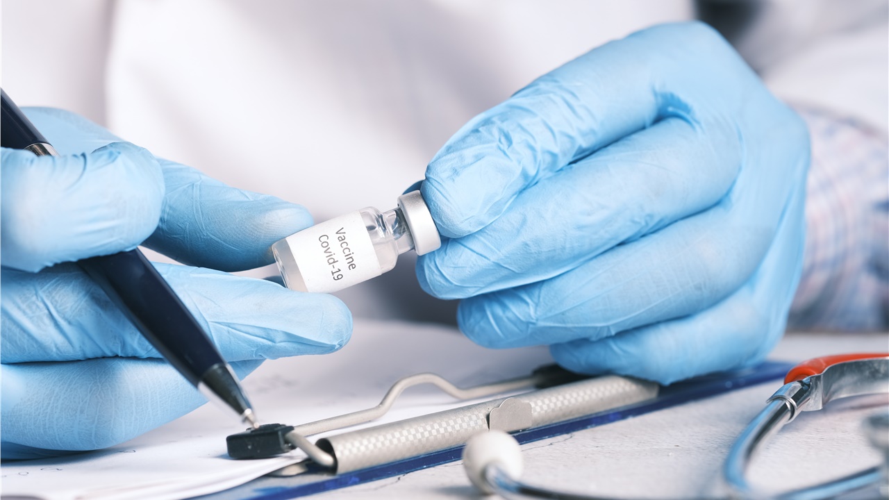 Η τρίτη δόση εμβολίου Pfizer μειώνει κατά 90% τον κίνδυνο θανάτου σε σχέση με τις δύο δόσεις, σύμφωνα με νέα ισραηλινή μελέτη